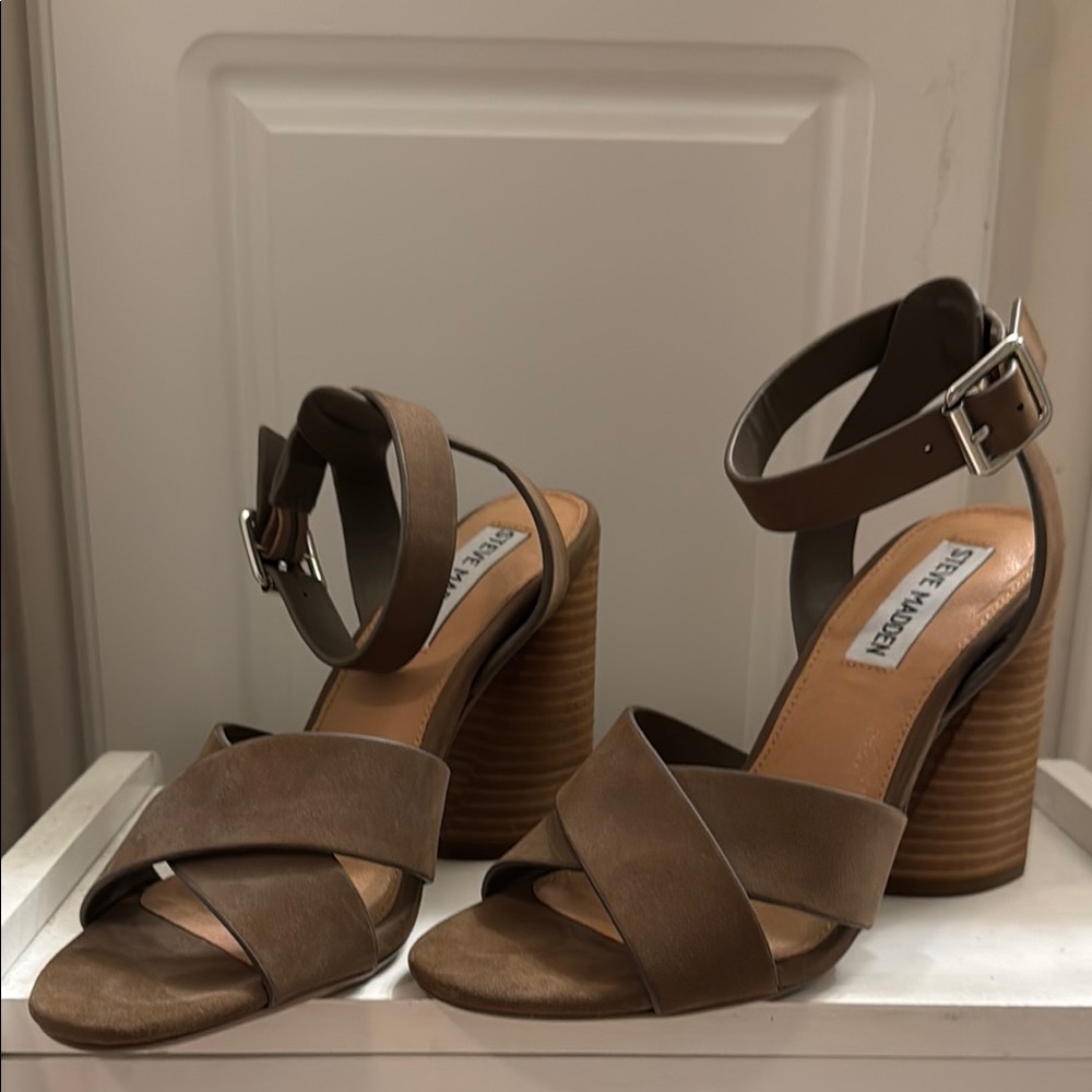 Steve Madden Brown Heels with Chunky Block Heel and Adjustable Ankle Strap